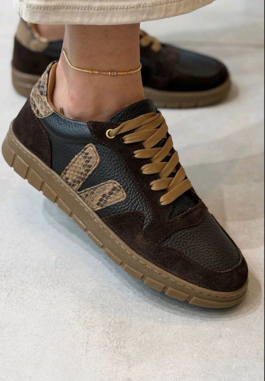 Tutto bene barna sneaker hüllő mintás díszítéssel ( 543 2009-KS/ 232-86-312)