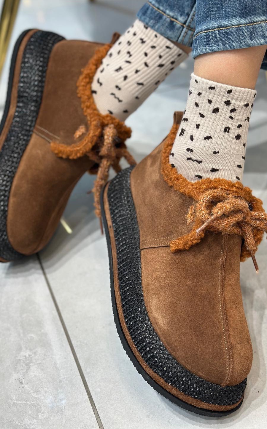 Tutto bene zsenília fűzős cipő ( 1116/R2)